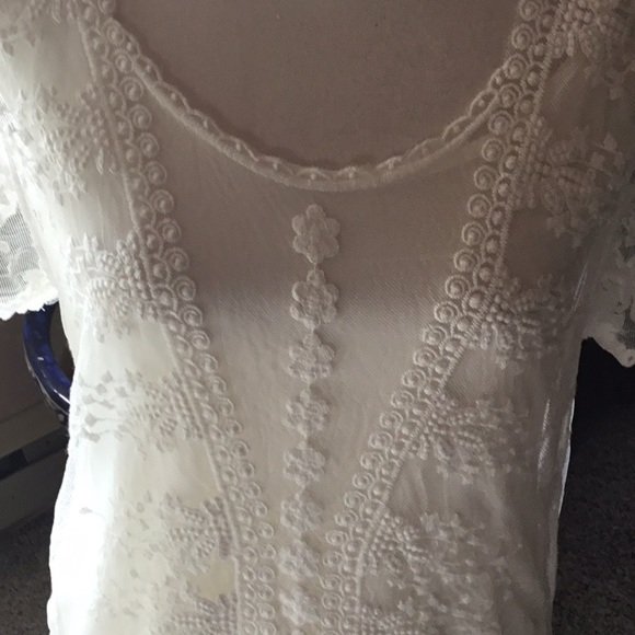 EUC Sundance Lace Top - Picture 2 of 6